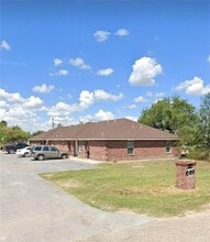 Building Photo - 6505 Lima Ln