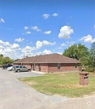 Building Photo - 6505 Lima Ln