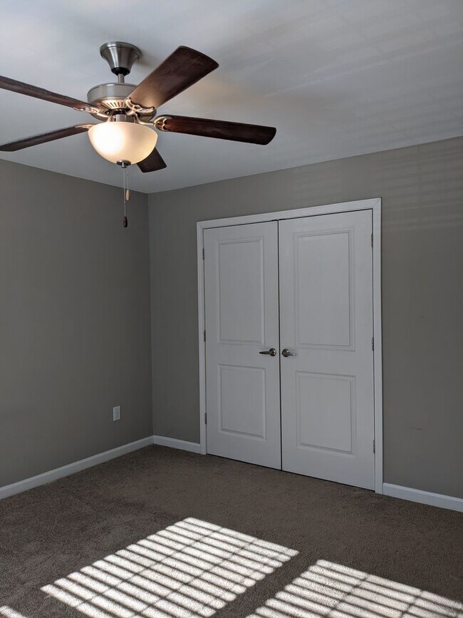 Building Photo - 104 Tuckers Rosie Wy