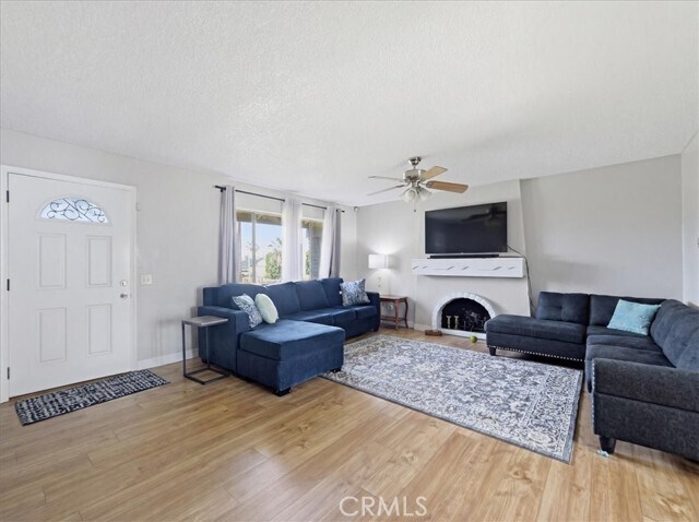 Building Photo - 900 Cortez Dr