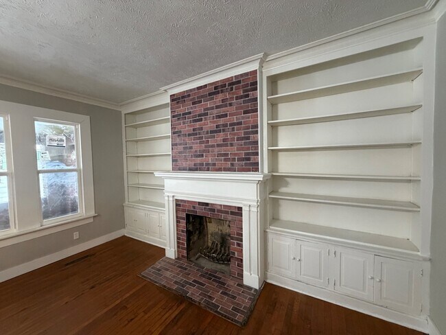 Foto del edificio - 123 Division Ave