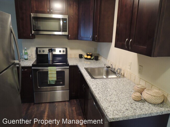 Foto del edificio - 827 E Ermina Ave