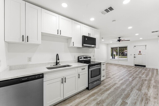 Foto del edificio - 134 SW 14th Ave