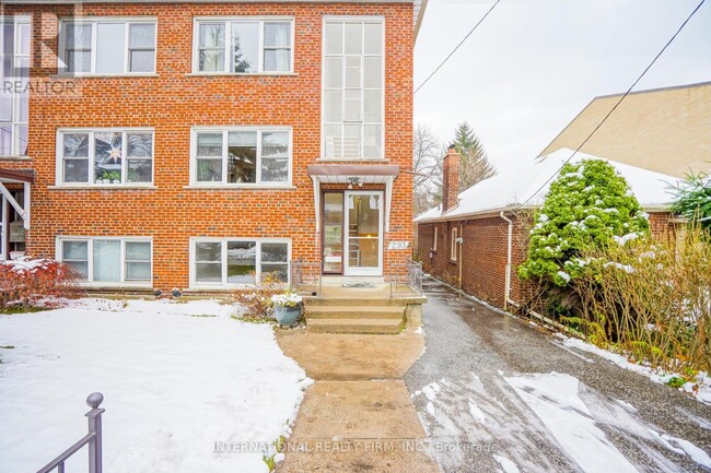 Photo du bâtiment - 295 Indian Grove