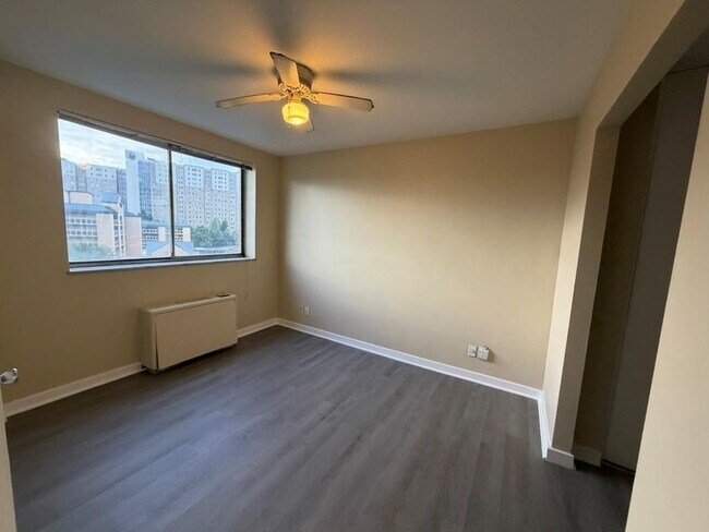 Foto del edificio - 215 Piedmont Ave NE