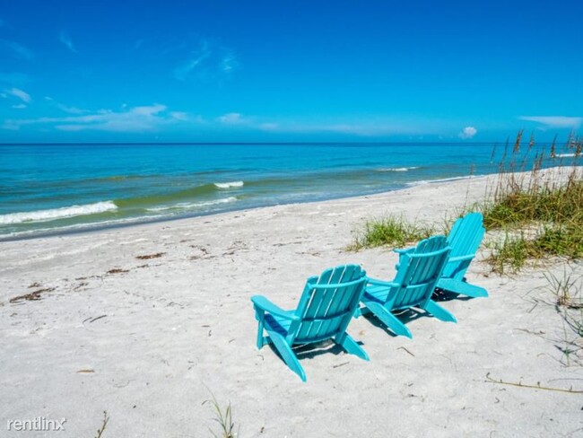Building Photo - 2 br, 2 bath Condo - 3320 Gulf of Mexico D...