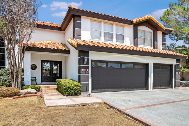 Building Photo - 6529 Jim de Groat Dr