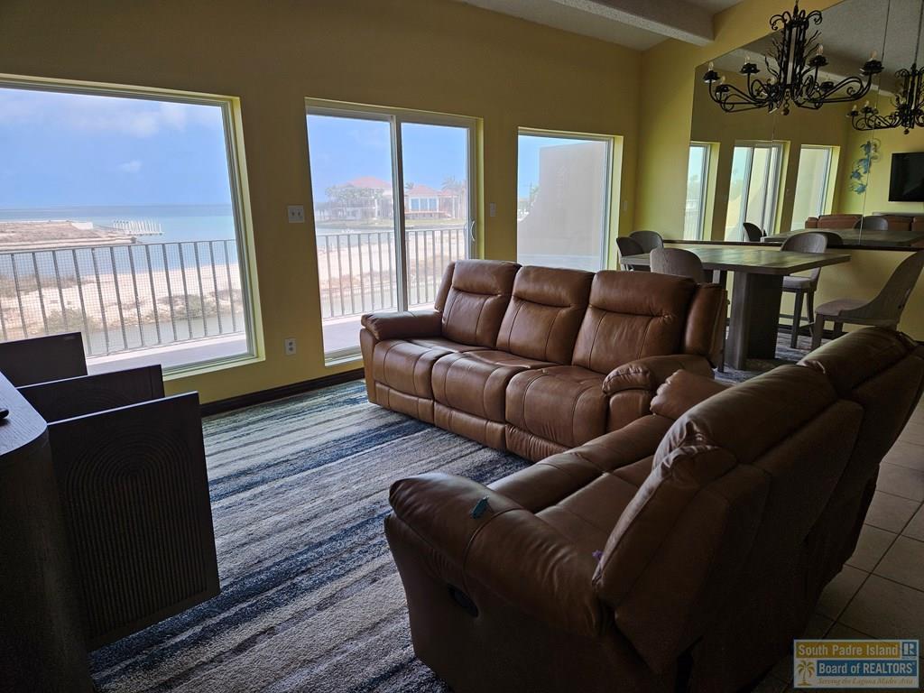 Foto del edificio - 1336 Harbor Island Dr