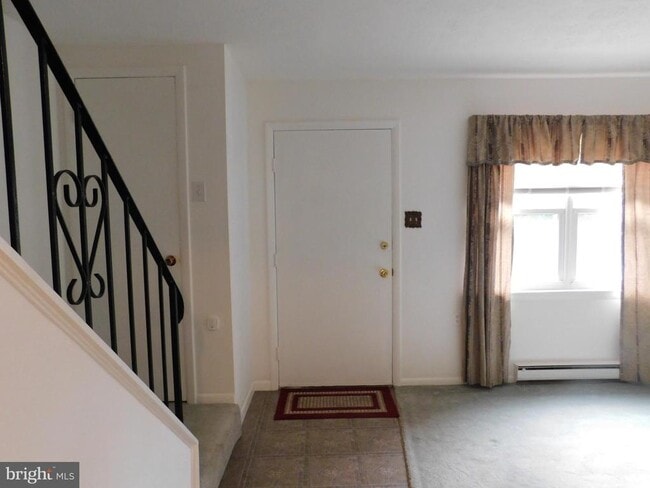 Building Photo - 205 Moore Dr