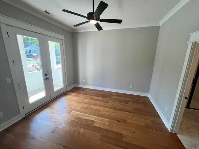 Foto del edificio - 121 Lucile St