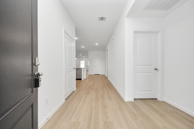 Foto del edificio - 7723 Smooth Vly Ct