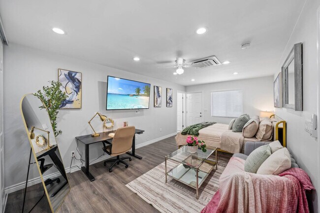 Foto del edificio - 10985 Parkdale Ave