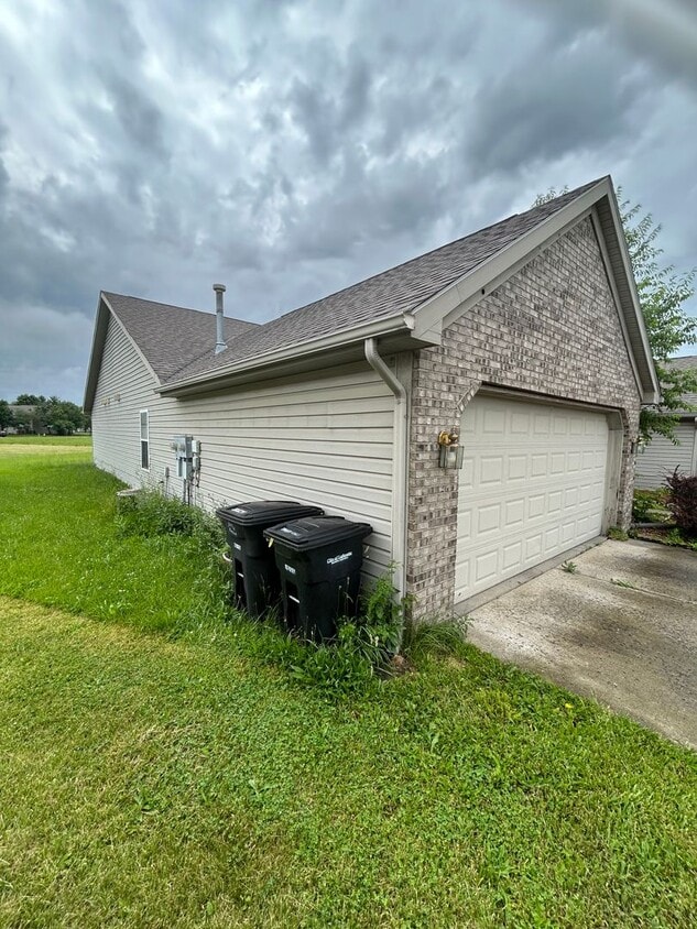 Building Photo - 3002 Butterfield Court