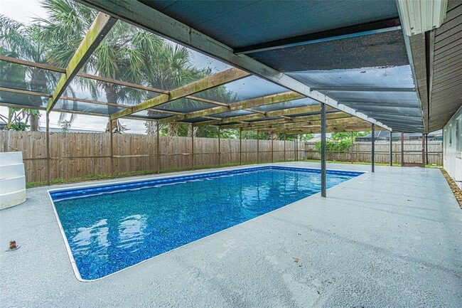 Building Photo - 6321 Spanish Main Dr