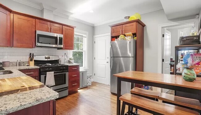 Foto del edificio - 47 Beech Glen St