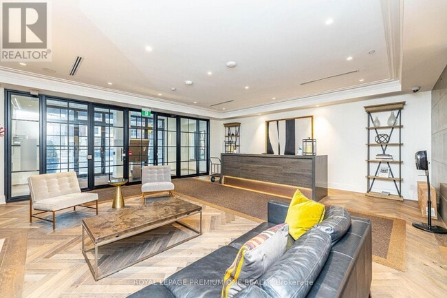 Building Photo - 571 Prince Edward Dr N