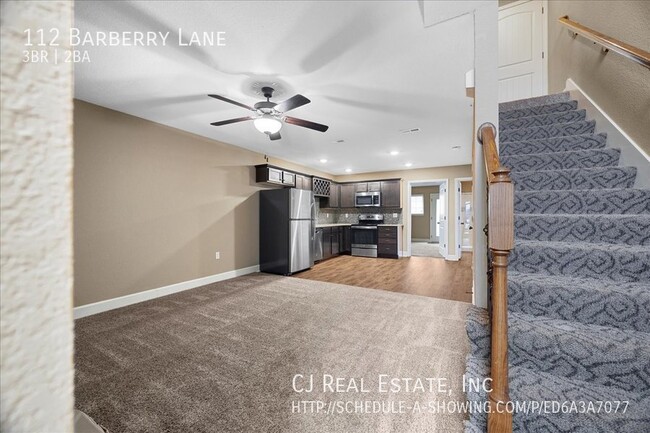 Building Photo - 112 Barberry Ln
