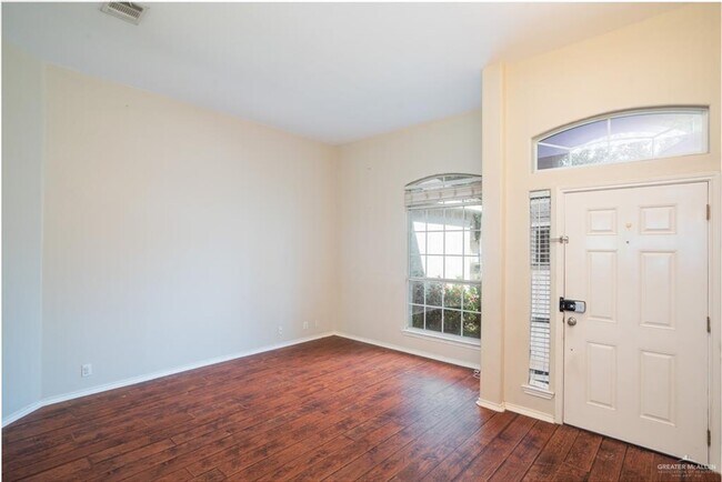 Building Photo - 34 San Rafael St