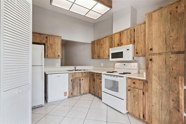 Foto del edificio - 419 Warrenton Rd