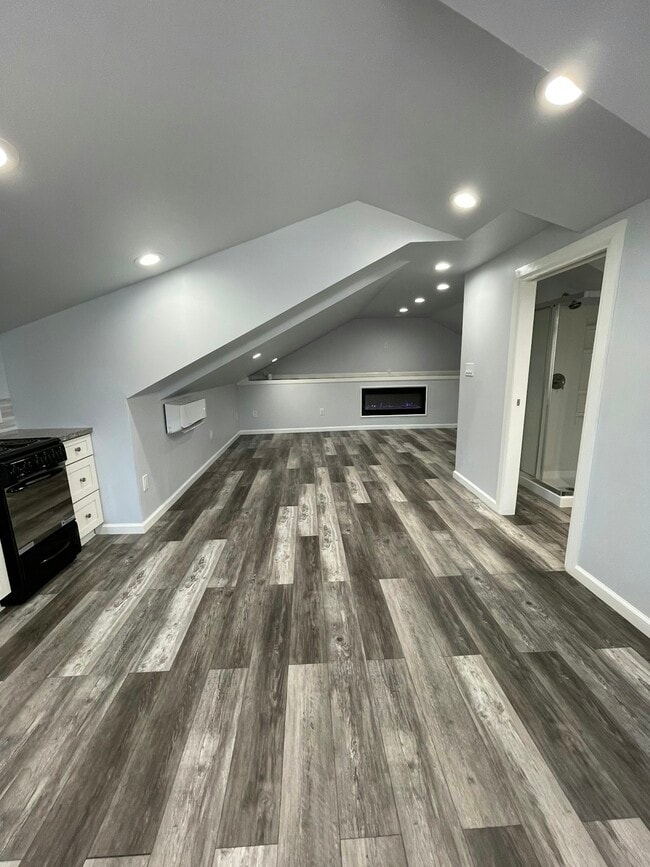 Foto del edificio - 1615-1617 D St, Unit 1617D