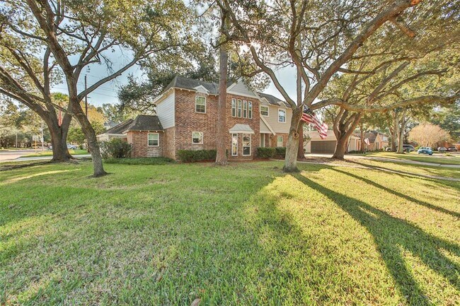 Building Photo - 1403 Kempsford Dr