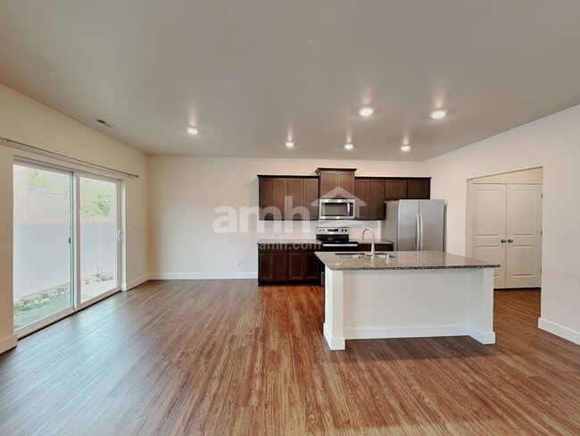 Building Photo - 10309 21st Pl SE