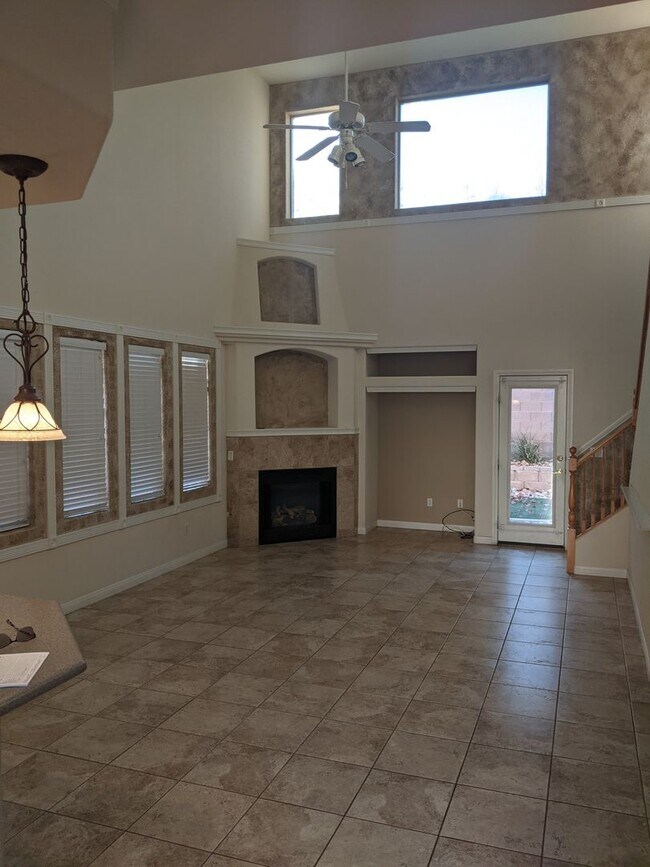 Building Photo - Summerlin 2 Story