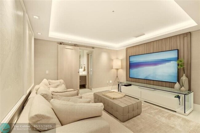 Building Photo - 17301 Biscayne Blvd