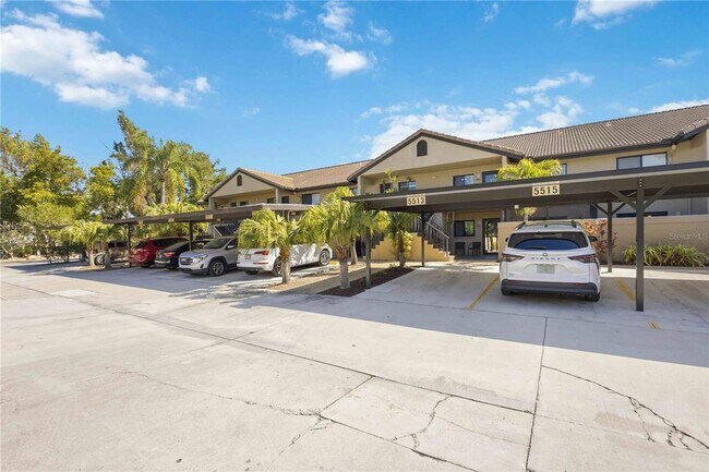 Foto del edificio - 5515 Ashton Way