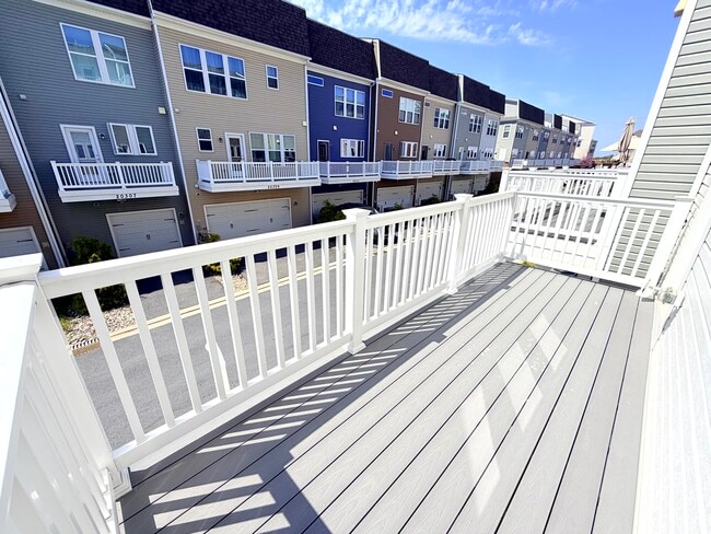 Photo - Private room with all utilties included Townhome