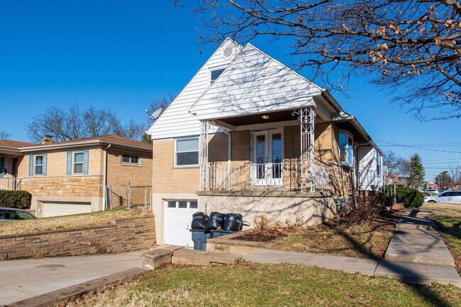 Building Photo - 3071 Neisel Ave