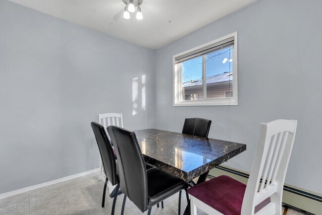 Photo du bâtiment - 10609 102 St