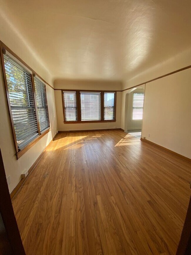 Foto del interior - Dixonian