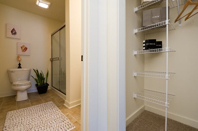 Interior Photo - Lakewood Park Apartments
