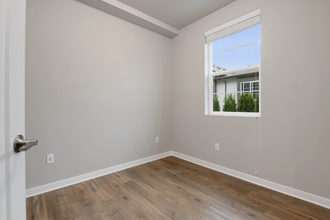 Foto del edificio - Spacious 3-Bedroom Townhome | 1,484 Sq Ft ...