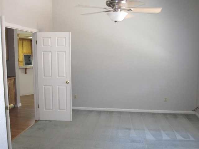 Building Photo - House For Rent in Modesto