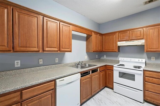 Building Photo - 1467 Riverrock Trail SW