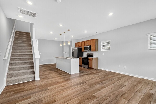 Foto del edificio - Brand-New Townhome in Renaissance at White Oak – 3BR/2.5BA, 1,550 SF