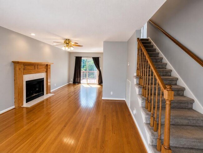 Foto del edificio - 1034 Persimmon Ct