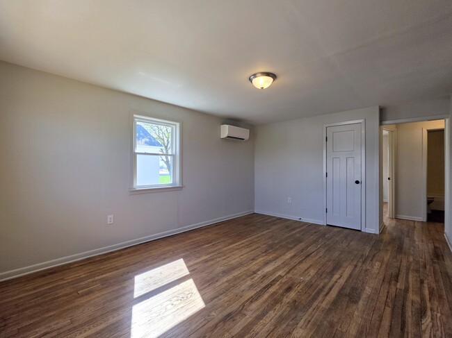 Foto del edificio - 2622 Creek Hill Rd