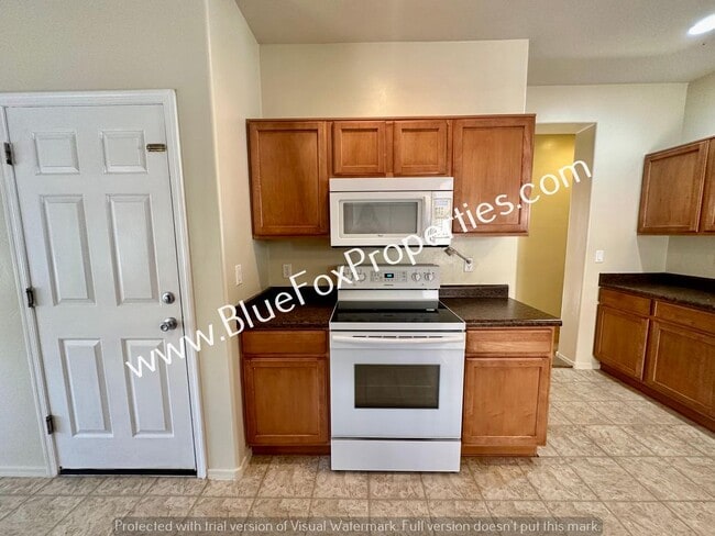 Foto del edificio - 21184 E Frontier Rd