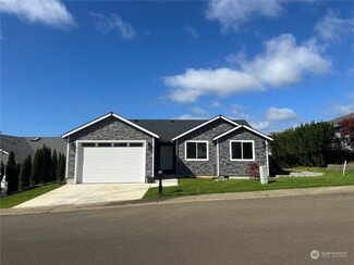 Building Photo - 3155 Sanderling Dr
