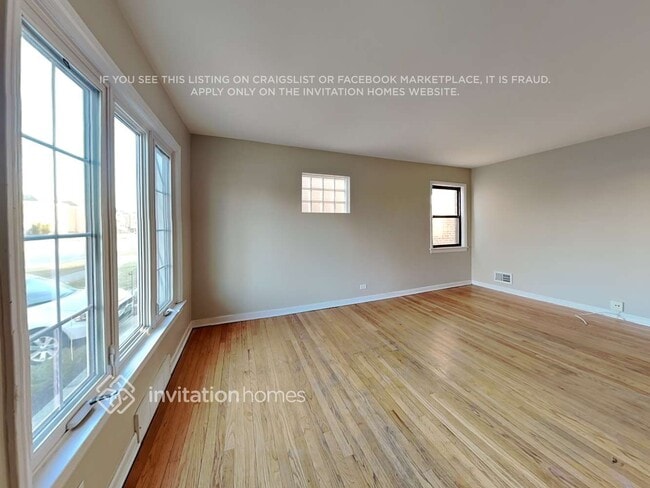 Building Photo - 2254 14th Ave