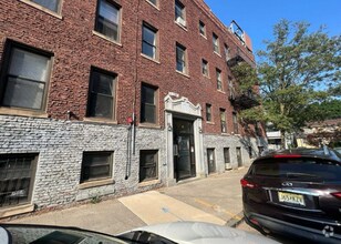 Building Photo - 2 Noll Pl