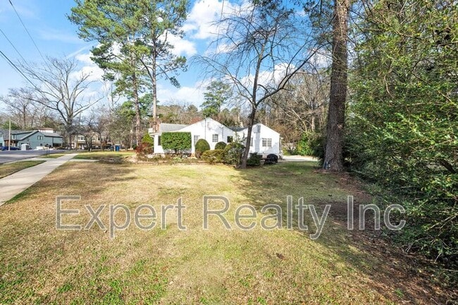 Foto del edificio - 1542 Somerset Dr