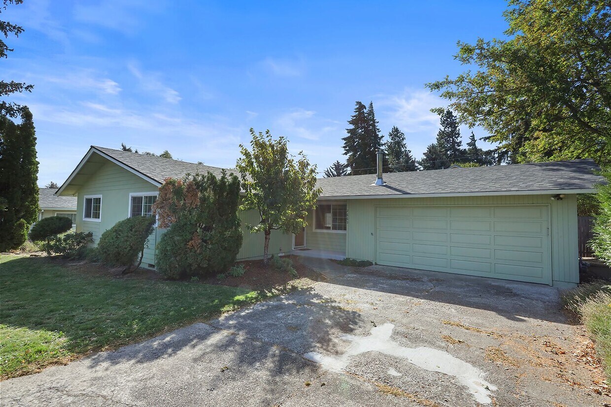 Primary Photo - Application Pending - 3 Bedroom Home For R...