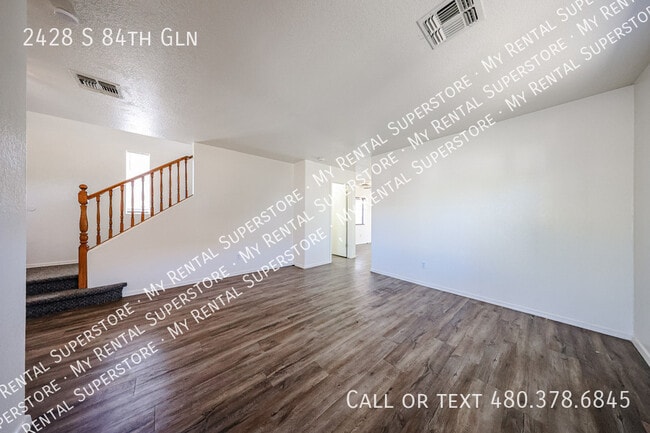 Building Photo - 2428 S 84th Gln