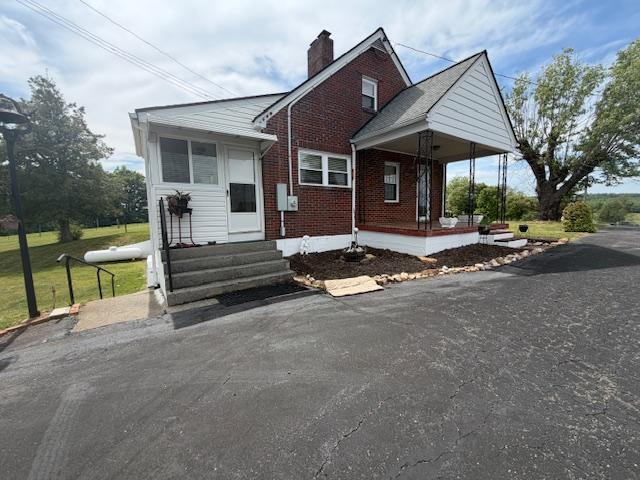 Foto del edificio - 824 Crooked Oak Rd