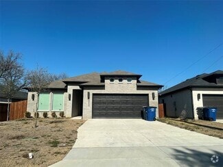 Building Photo - 5567 Butternut St