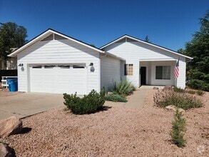 Building Photo - 302 S Stone Creek Cir
